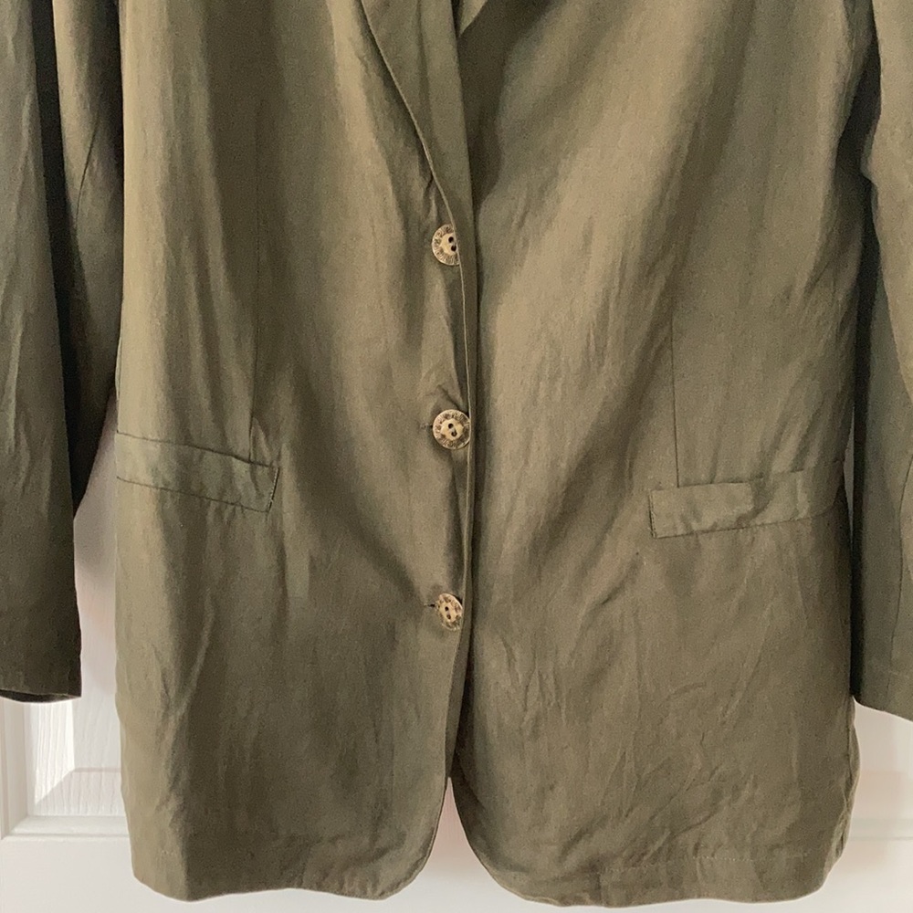 Jacket - Picture 3 of 4